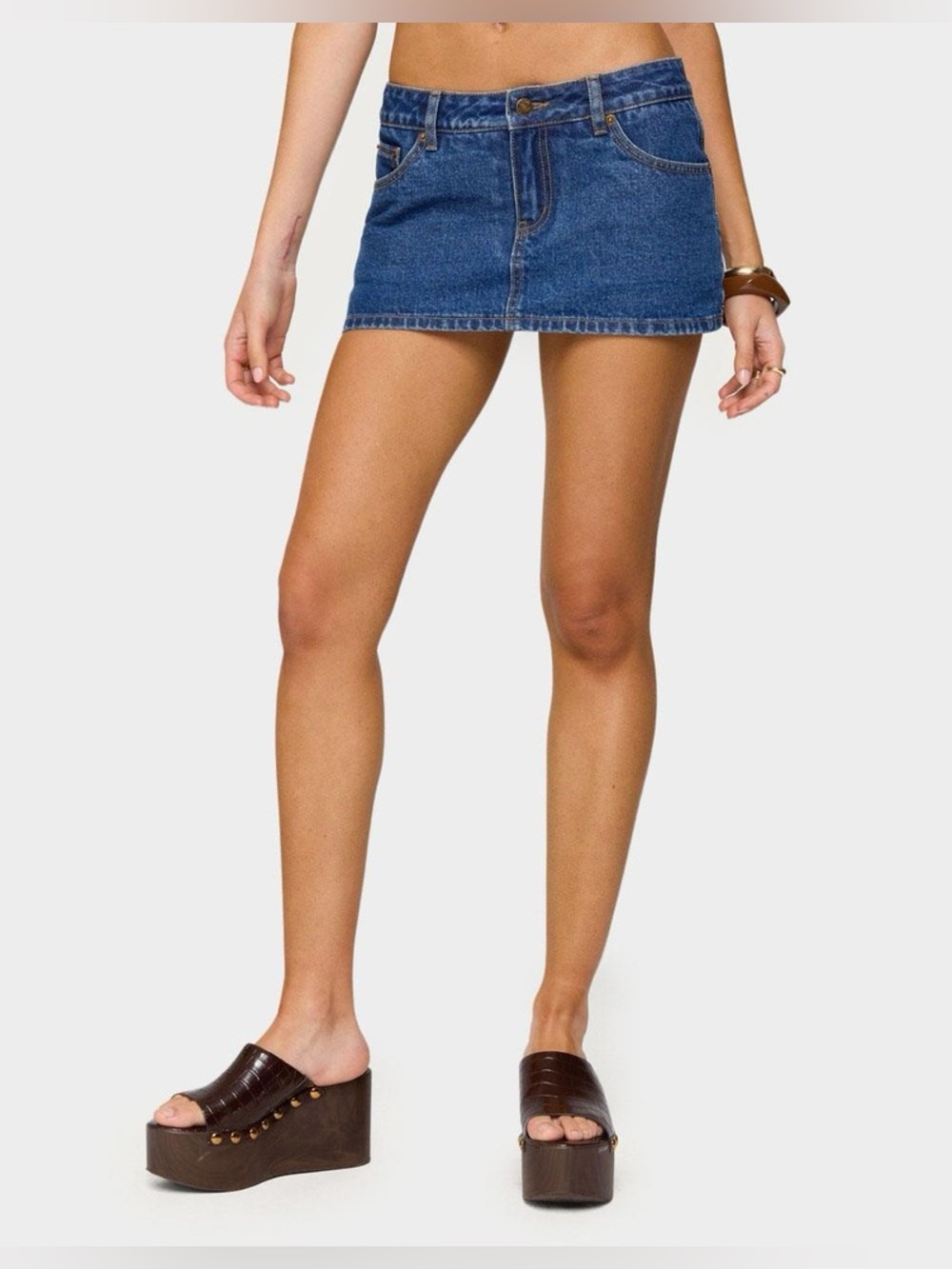 EDIKTED Small Camelia Denim Micro Mini Skort Women’s Y2K Low Rise Skirt Short